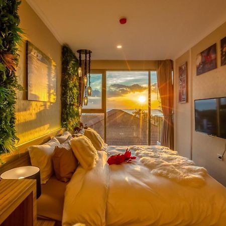 Riviera Jomtien By Daisy Pattaya 2 Apartment Ngoại thất bức ảnh