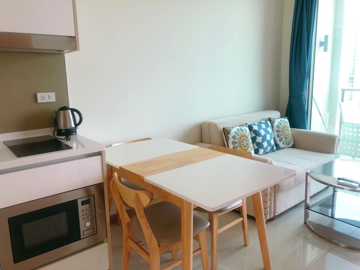 Riviera Jomtien By Daisy Pattaya 2 Apartment Ngoại thất bức ảnh
