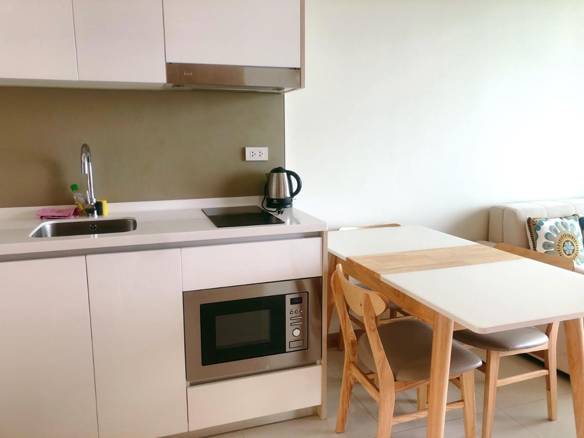 Riviera Jomtien By Daisy Pattaya 2 Apartment Ngoại thất bức ảnh
