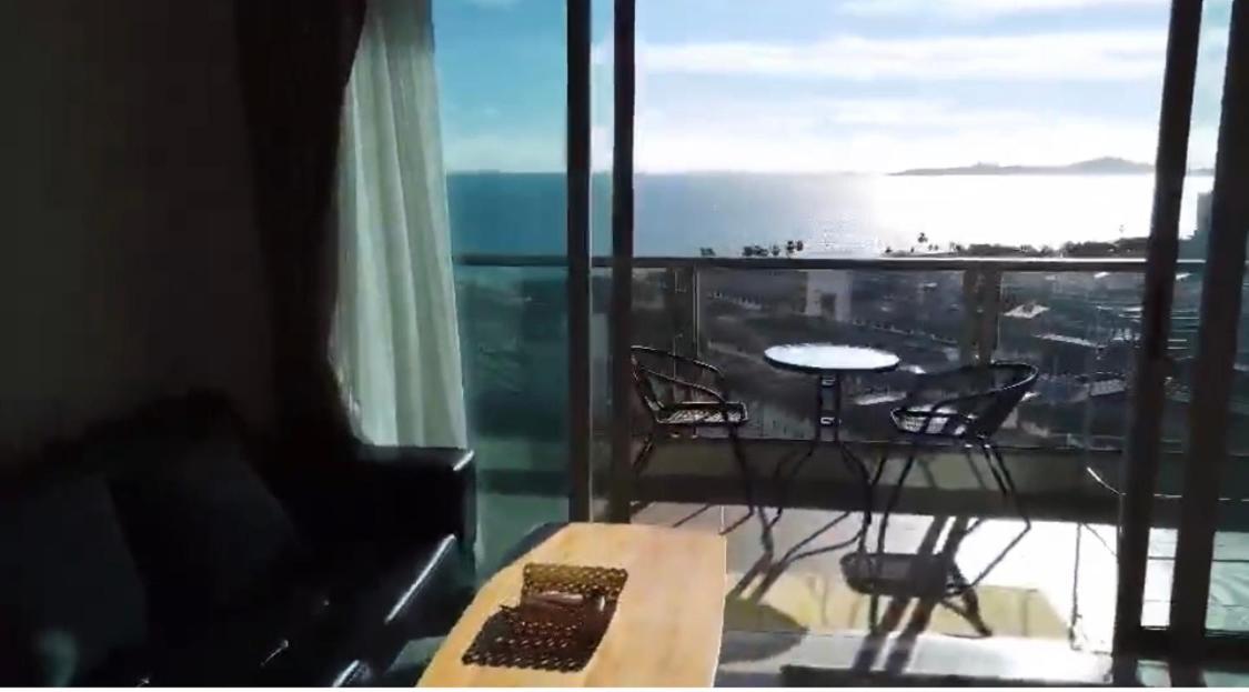 Riviera Jomtien By Daisy Pattaya 2 Apartment Ngoại thất bức ảnh