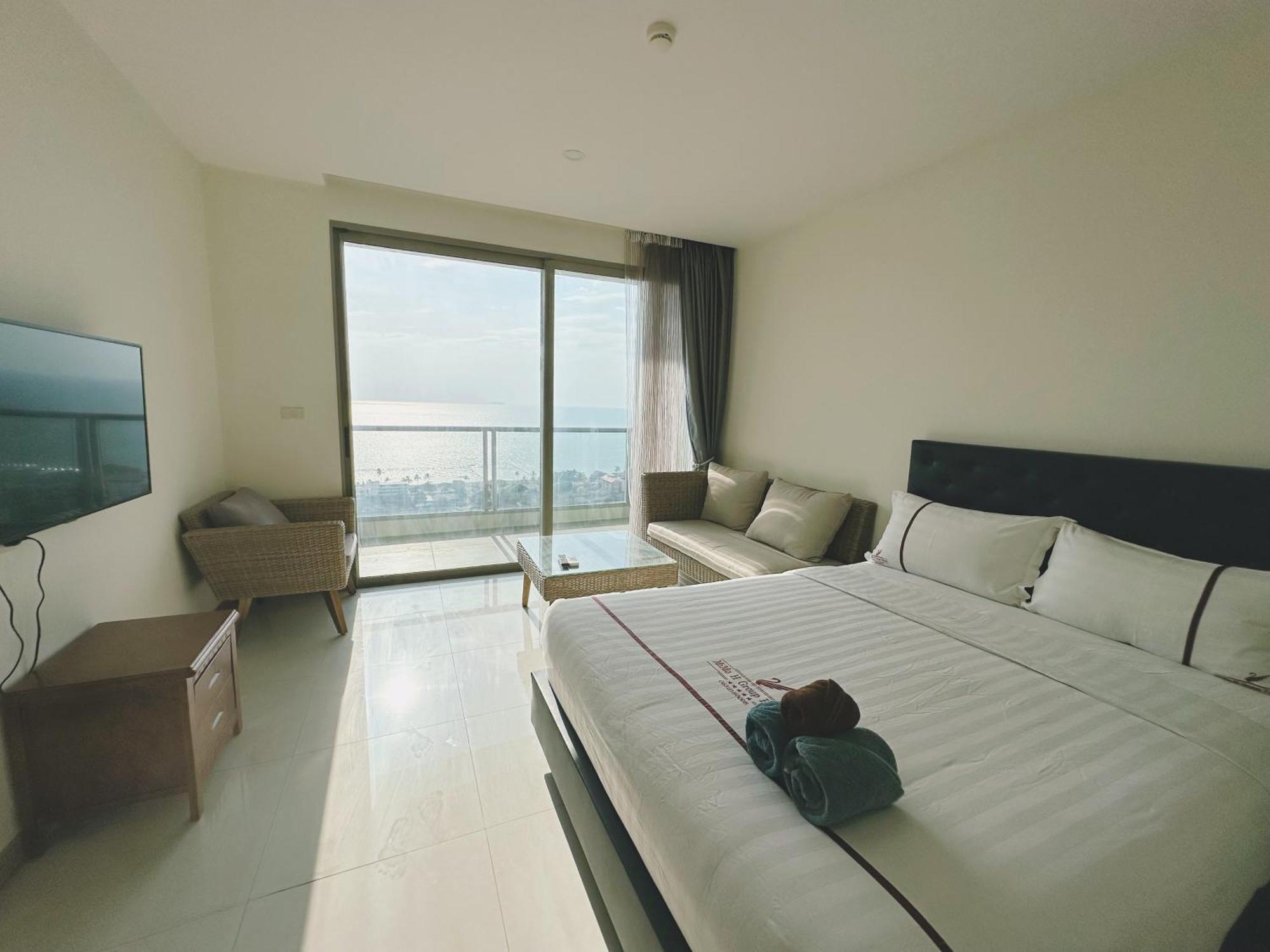 Riviera Jomtien By Daisy Pattaya 2 Apartment Ngoại thất bức ảnh